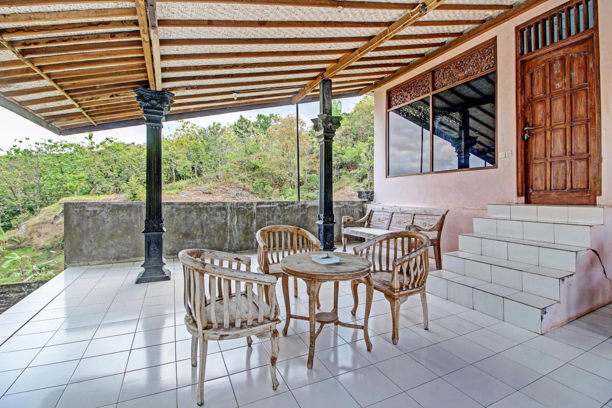 Oyo 92761 Hotel Sendang Asri Wonogiri Exterior foto